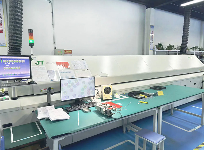 Nitrogen reflow oven