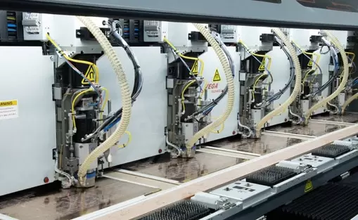 Choosing the Right PCB Manufacturer: A Comprehensive Guide for Electronics Businesses